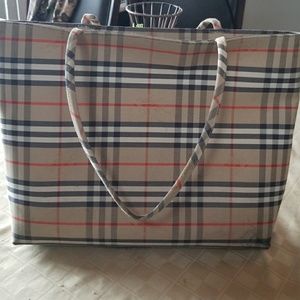 Burberry nova tote bag